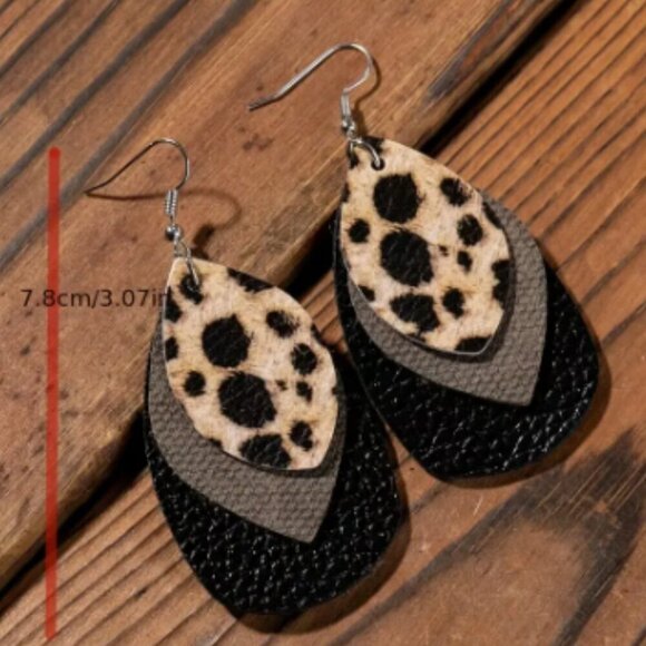 Leopard Print Layered Faux leather Teardrop Earrings - Picture 2 of 2